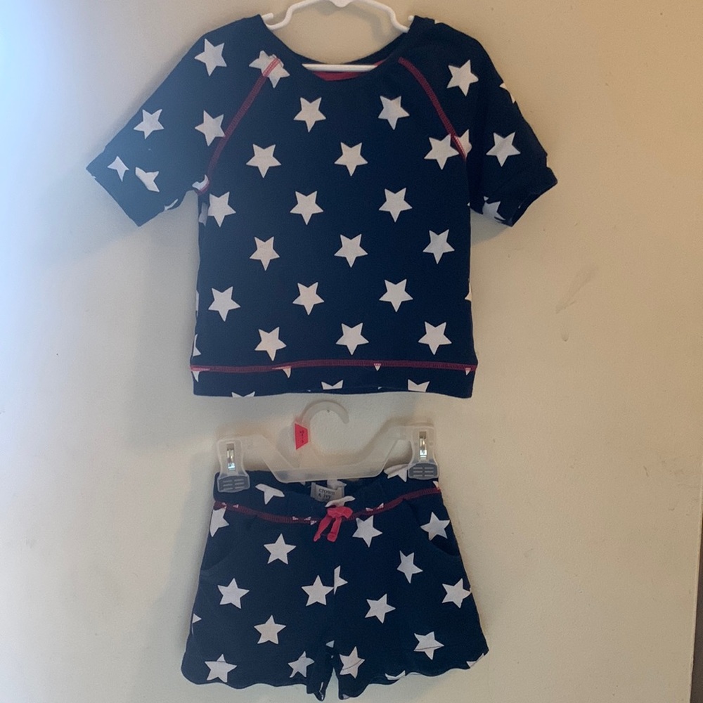 Crown & Ivy stars outfit, size 6 in girls.